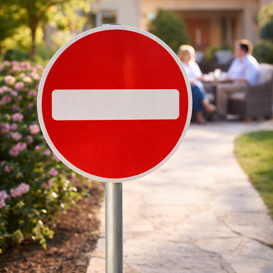 Reflective No Entry Traffic Sign – 600mm – Aluminium – Outdoor Use