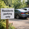 Residents Parking Only Sign – 400mm x 300mm – Rigid Plastic – Indoor/Outdoor Use